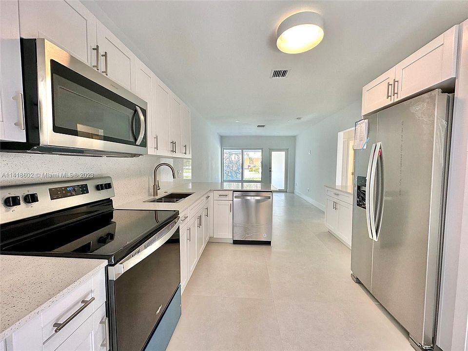 1st image of 12125 NE 7th Ave #2