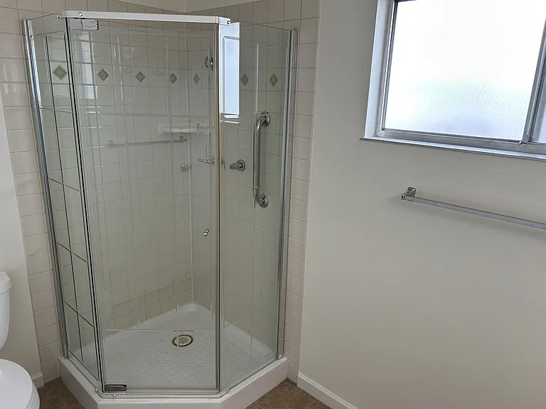 2040 Barbour Dr — Photo 24
