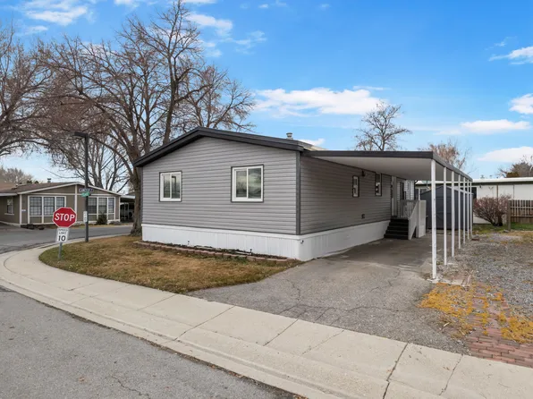 562 Lancelot Dr #60, North Salt Lake, UT 84054