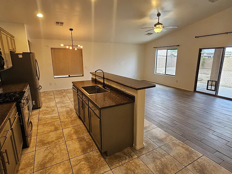 41696 W Avella Dr — Photo 3