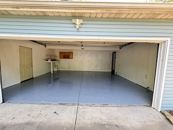 5th image of 132 Meadow Way SW