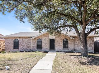 5916 Cedar Ln, Rowlett, TX 75089