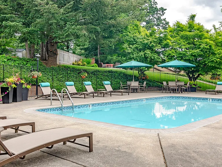 Haven Lake Oswego | Pool