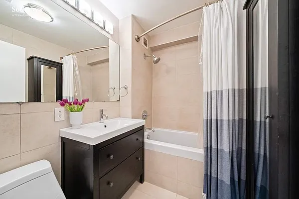 Sold by Sotheby's International Realty | media 14