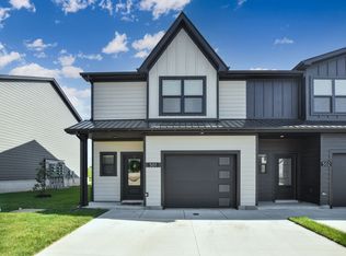 501 Jonathan Wade Cir, Clarksville, TN 37043