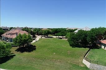 2nd image of 6708 Oak Hill Dr