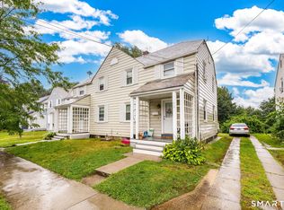 11 Colver Street, New London, CT 06320