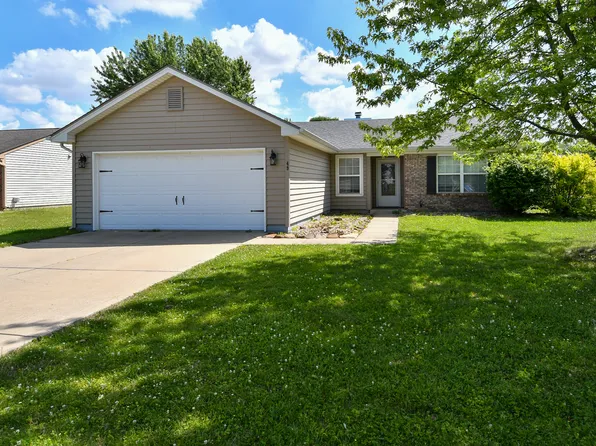 49 Meadow Creek East Blvd, Whiteland, IN 46184