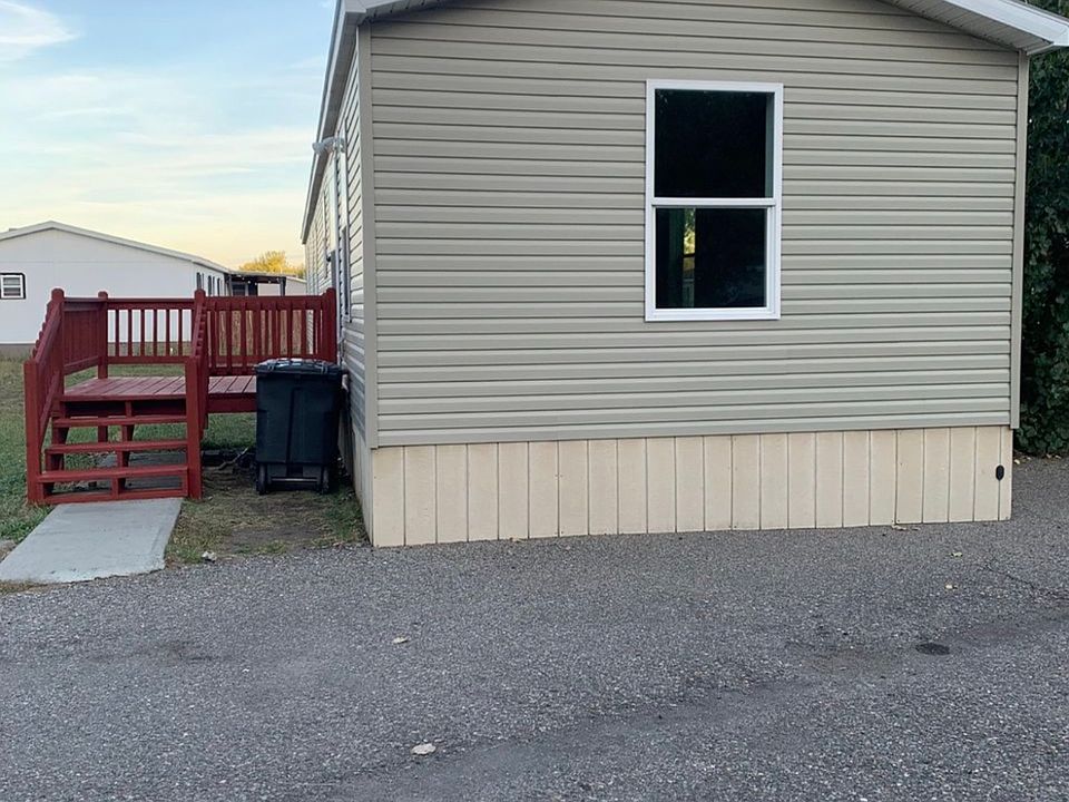 1st image of 9 Attika St N