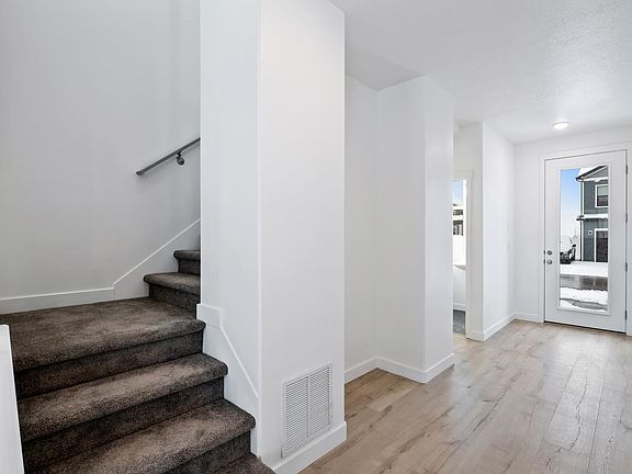 2nd image of 6811 Woods Rose Dr