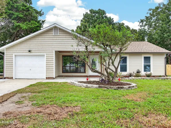809 Deblea Court, Jacksonville, NC 28546