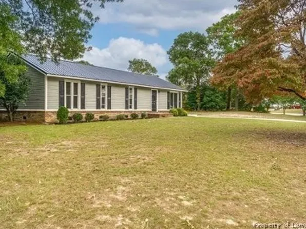 820 Algood Ave, Hope Mills, NC 28348