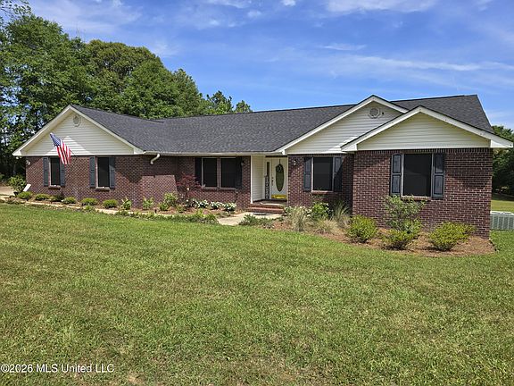3rd image of 79 Harrington Rd