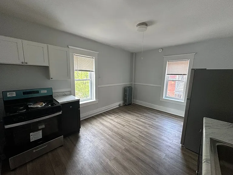56-60 Fort Pleasant Avenue — Photo 13