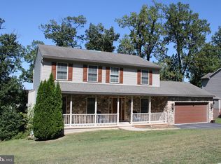 625 Woodside Rd, York, PA 17406