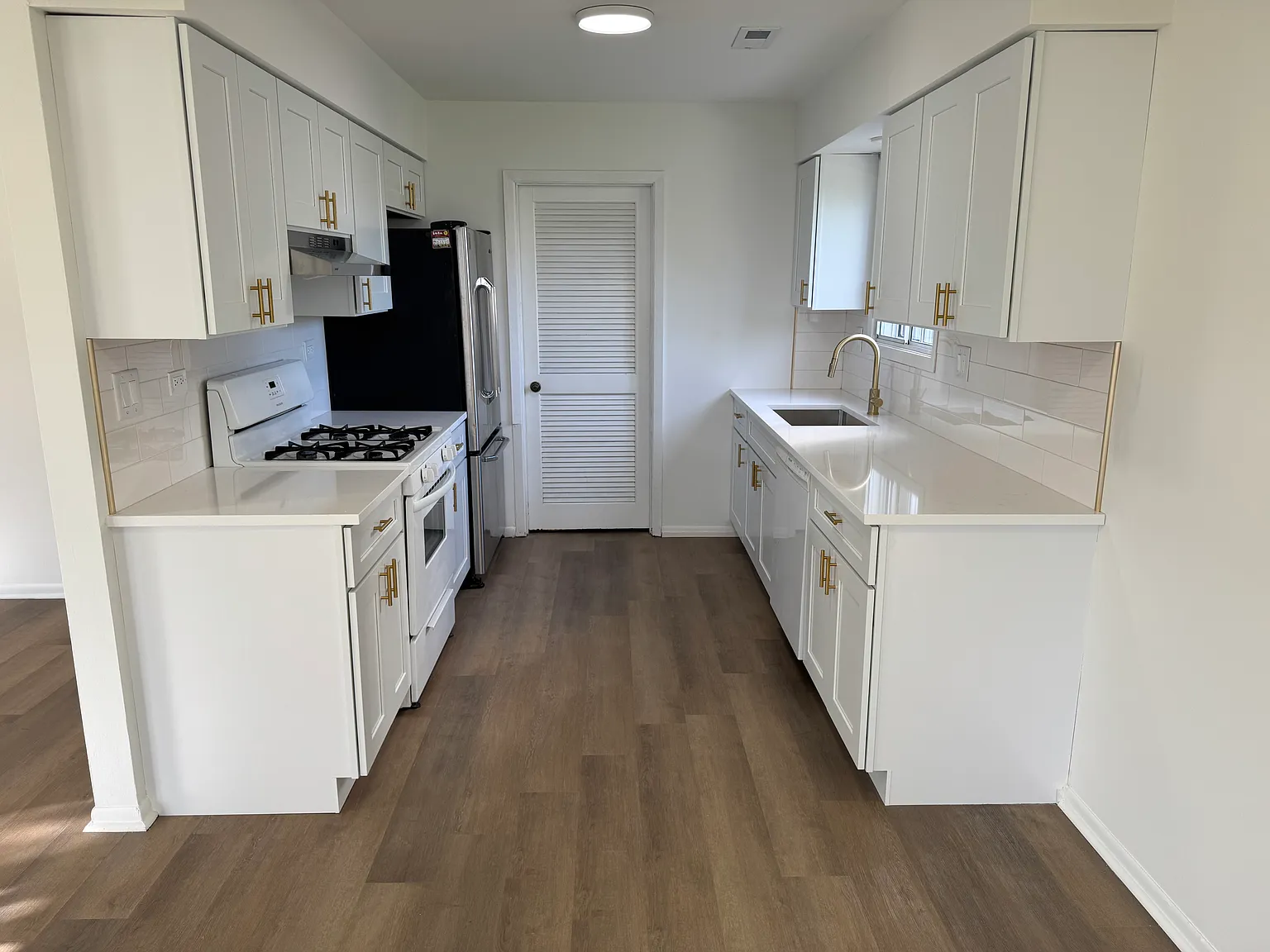 7917 Knottingham Cir — Photo 3
