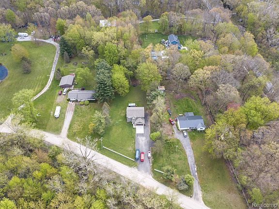 2nd image of 11913 Tuttle Hill Rd