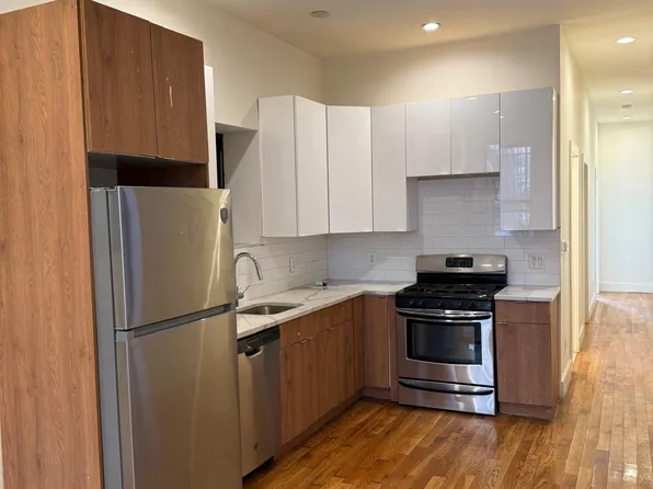 (undisclosed Address), Bronx, NY 10456