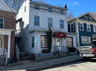 128 Broadway, Norwich, CT 06360