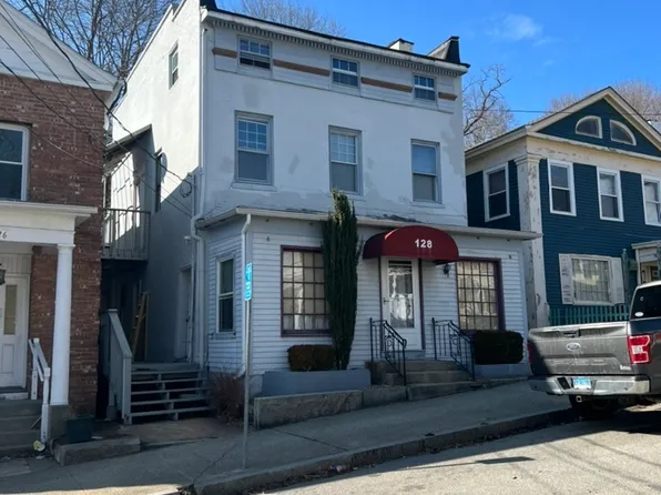 128 Broadway, Norwich, CT 06360