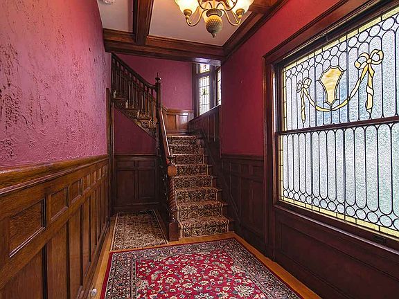2nd image of 119 Gifford Ave