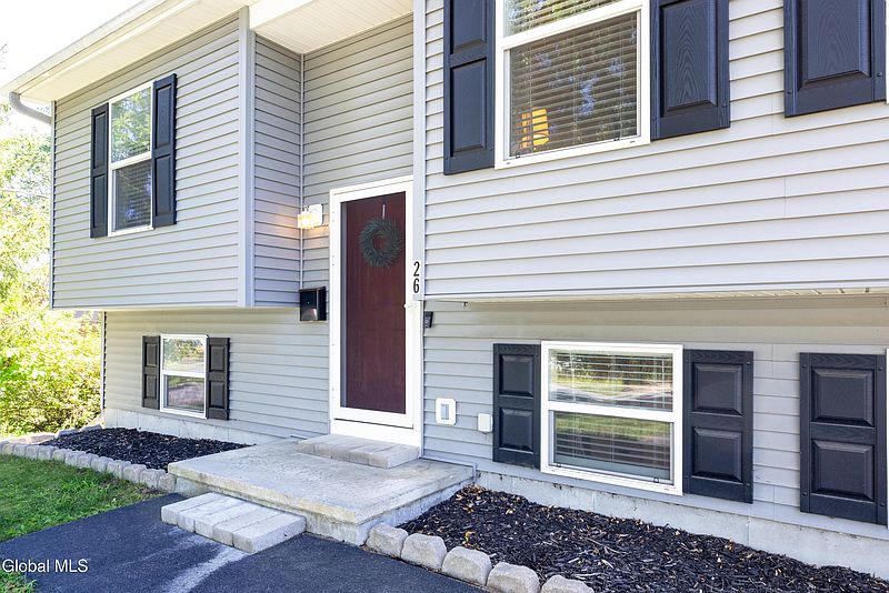 4th image of 26 Woodard Street
