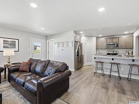 4th image of 4521 Bobolink Ln #304A