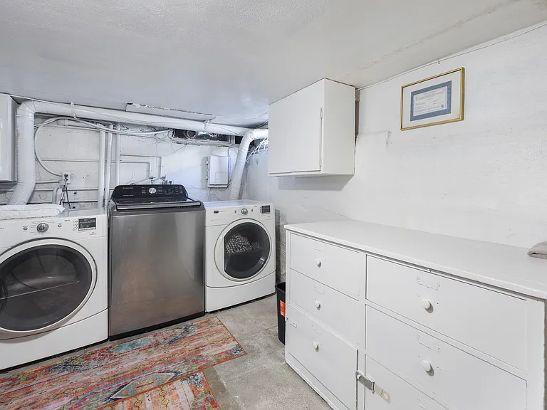 6920 Camrose Dr — Photo 22
