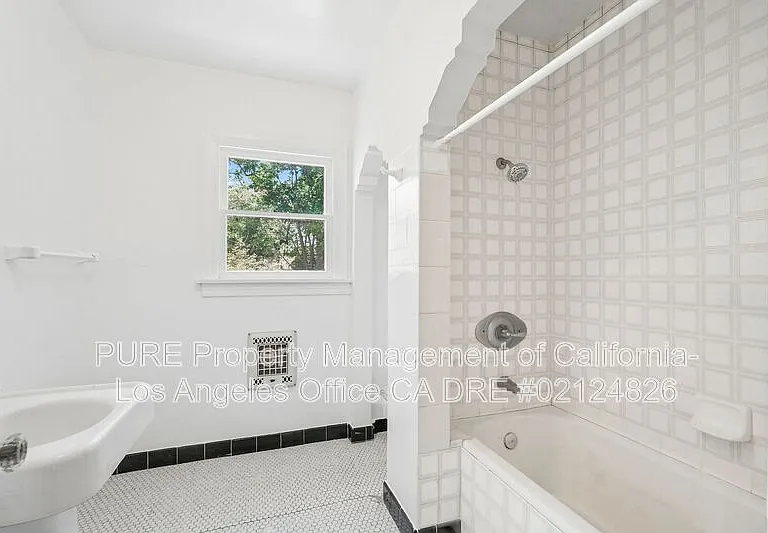 2256 Maine Ave — Photo 13