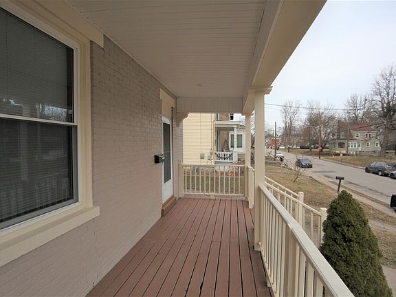 4th image of 3813 Glenn Ave