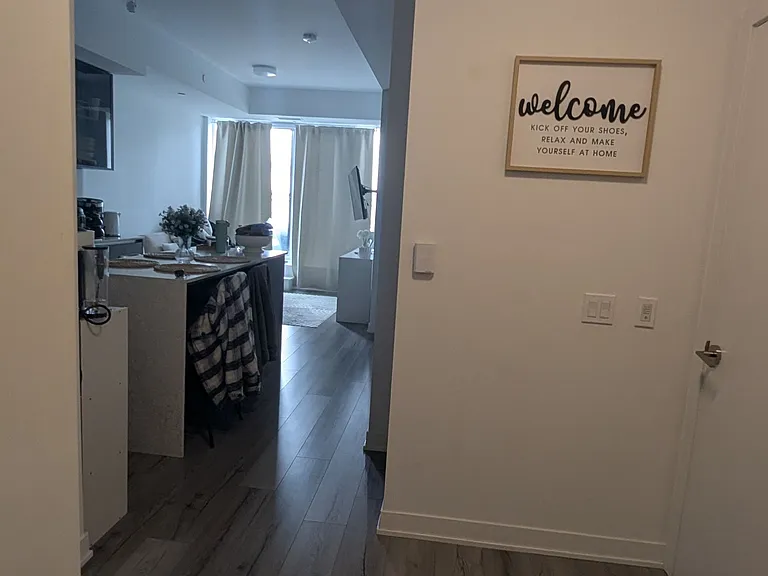 405 Dundas St W #311 — Photo 10