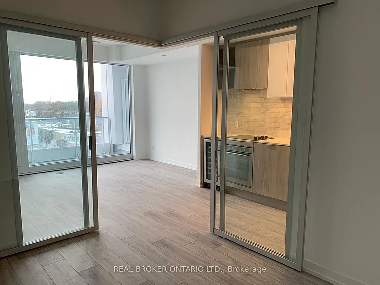 2020 Bathurst St #615 — Photo 14