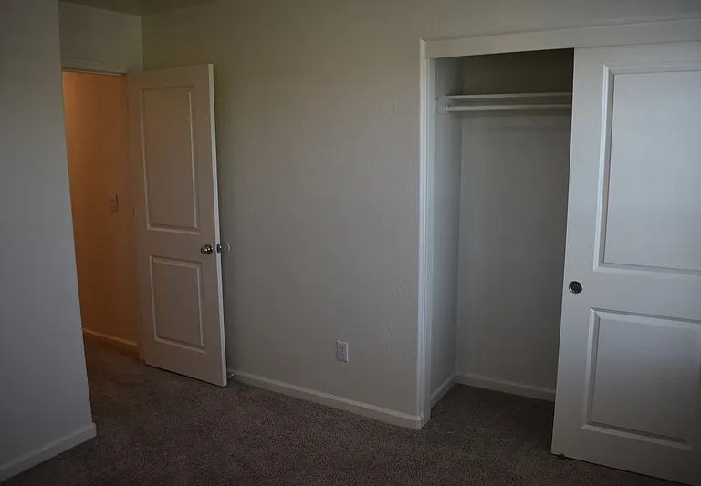 698 Jessie Dr — Photo 38
