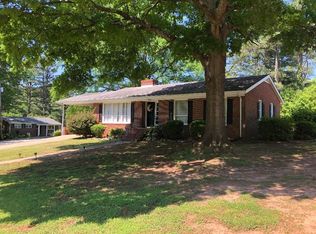 200 Shell Dr, Roanoke Rapids, NC 27870