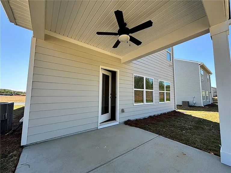 101 Lavender Cir — Photo 31