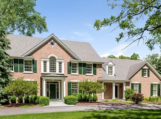 12 Burning Oak Trl, Barrington Hills, IL 60010