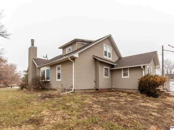 9600 Pella Rd, Firth, NE 68358