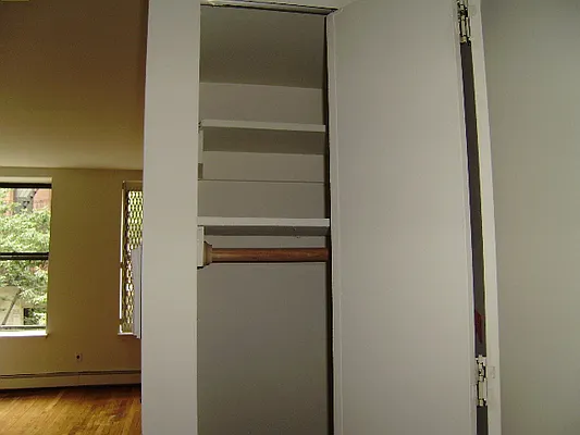 Rented by DSA Realty | media 34