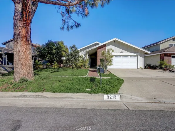 3213 S Douglas St, Santa Ana, CA 92704