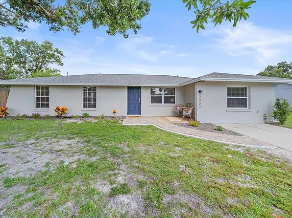 3032 Golden Rain Dr, Sarasota, FL 34232