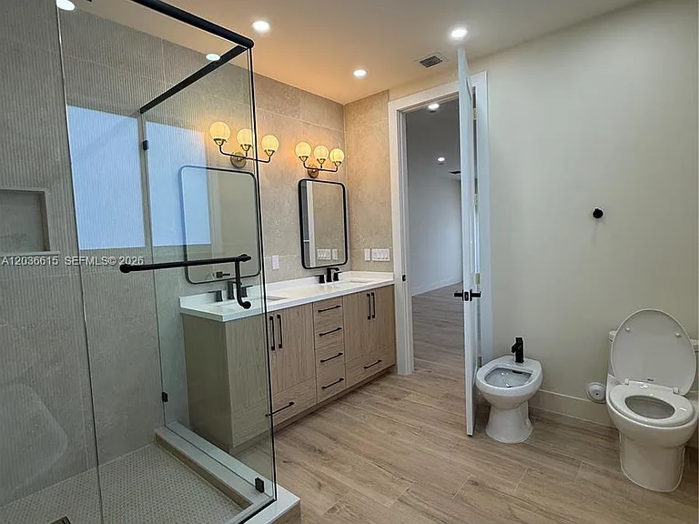 3326 Elizabeth St — Photo 30