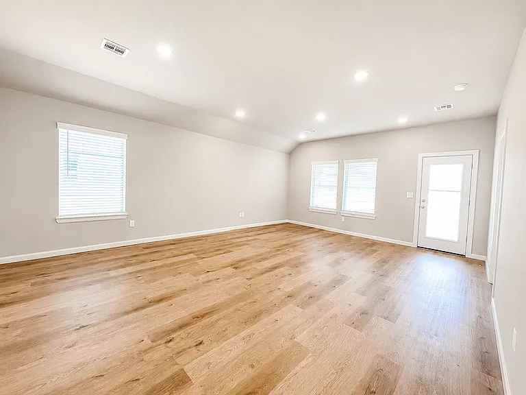 7408 N 155th East Ave — Photo 10