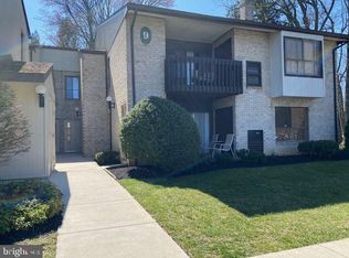 907 Raintree Ln, Malvern, PA 19355