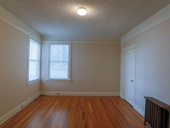4th image of 154 Mallorca Way APT 3