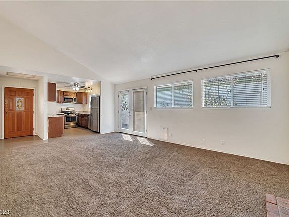 5th image of 4104 Woodgreen Dr