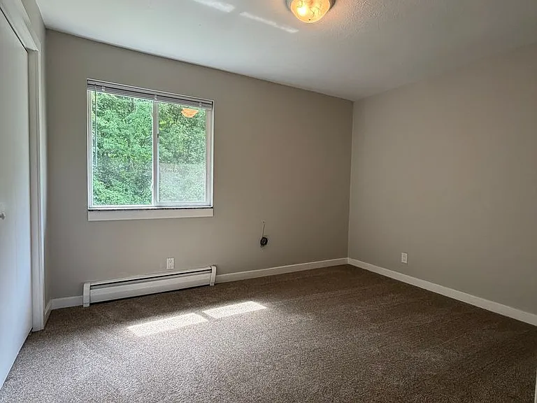 6438-6692 Martinie Dr — Photo 8