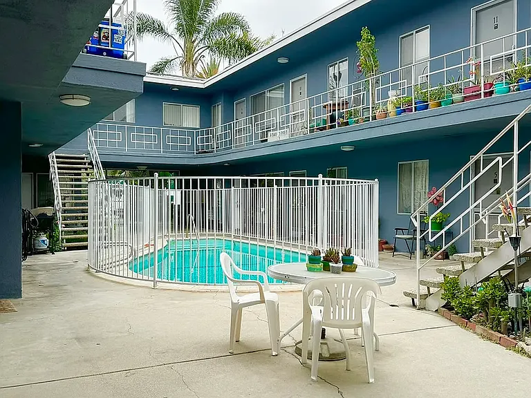 5505 Corteen Pl #7 — Photo 2