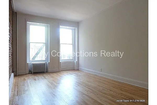 Rented by Waverly Realty Associates | media 1