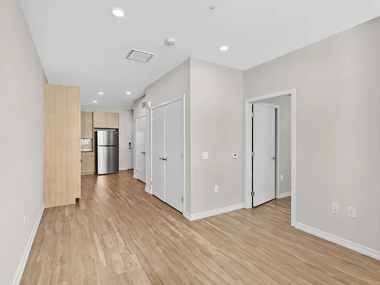 The Keystone Apartments — Photo 131