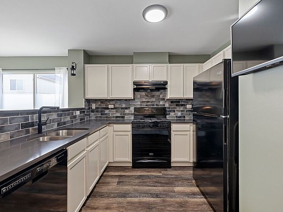 3rd image of 2815 Providence Ln